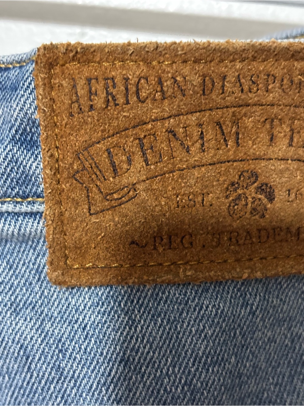 DENIM TEARS JEAN SHORTS MENS 100% AUTHENTIC. - Picture 10 of 16